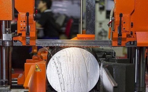 安乡立式金属带锯床切削出现跑带故障解决方法! 安乡立式金属带锯床切削出现跑带故障解决方法!